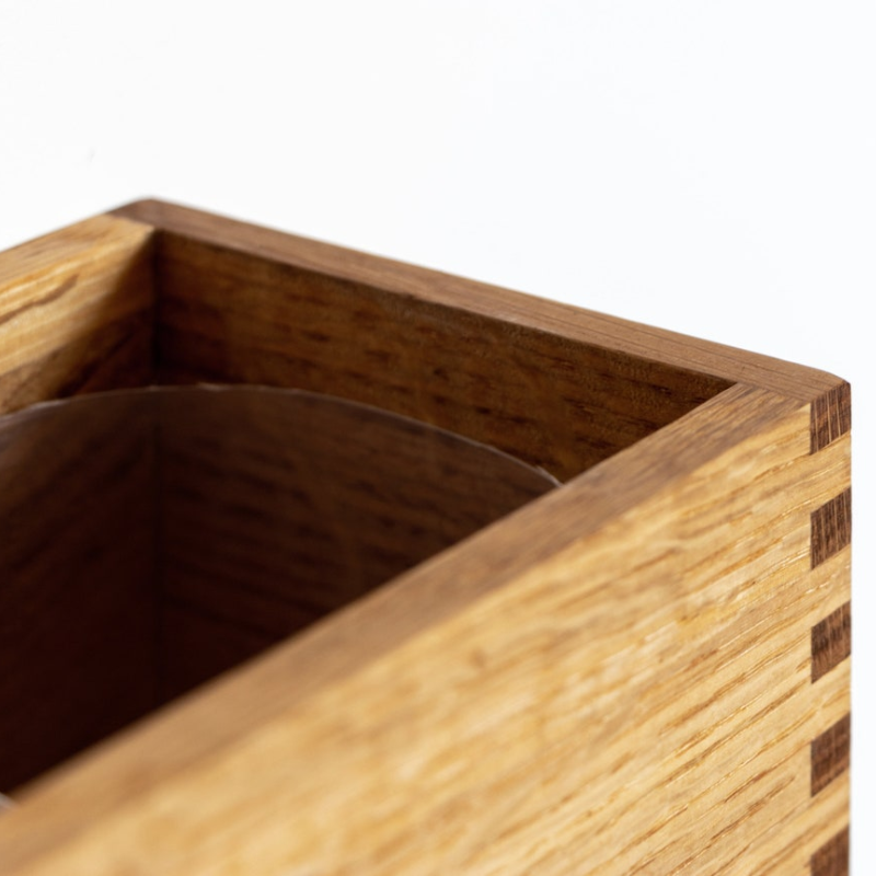 Magnetic Oak Wood Planter – Wall-Mounted Herb & Flower Pot | 20 × 11 × 11 cm